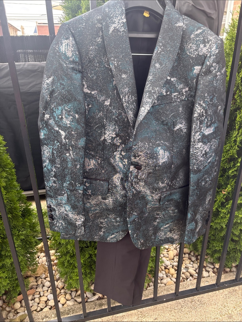 Men's Black & Teal Marble-Print Blazer